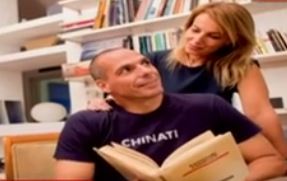 Βαρουφάκης: Μετανιώνω για τη φωτογράφιση στο Paris Match