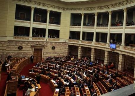 Συνεχίζεται στη Βουλή η συζήτηση επί των προγραμματικών δηλώσεων