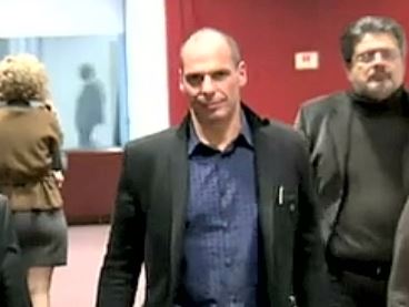 Βαρουφάκης: Παραμένω ΥΠΟΙΚ και διαπραγματευτής στο Eurogroup