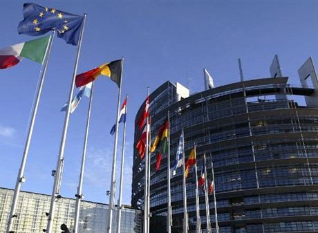 Κομισιόν: Η Αθήνα έχει ενημερωθεί ότι οι προτάσεις της δεν είναι επαρκείς