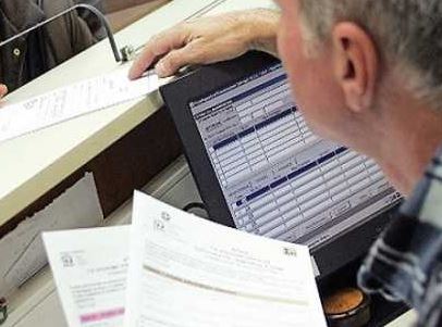 Διαβεβαιώσεις για κανονική πληρωμή μισθών – συντάξεων στο τέλος Ιουνίου