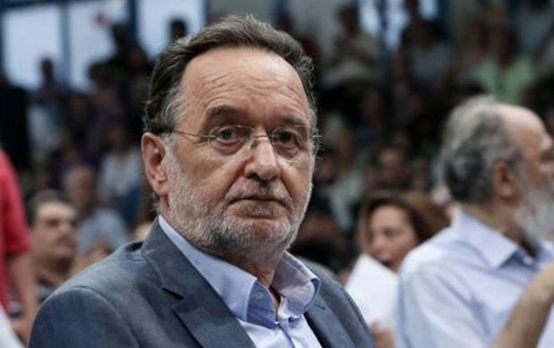 Σφυροκόπημα από την Αριστερή Πλατφόρμα κατά της κυβέρνησης