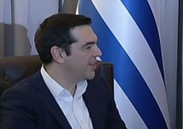 Τσίπρας προς Νταβούτογλου: Ζωτικής σημασίας η μείωση των μεταναστευτικών ροών