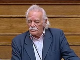 Μαίνεται η κόντρα κυβέρνησης-ΣΥΡΙΖΑ για τις δηλώσεις Γλέζου