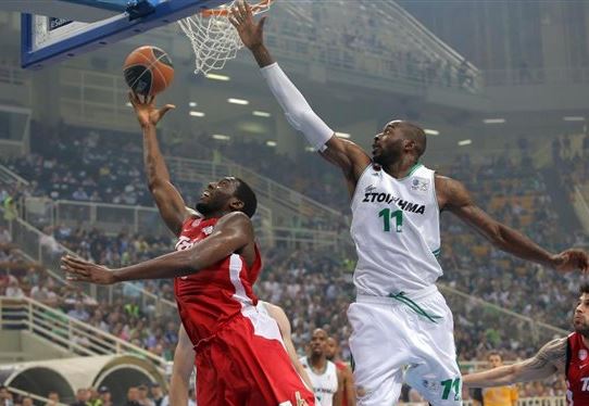 Ήχηρη απάντηση του Ολυμπιακού στο ΣΕΦ και πάει για μπρέικ στο ΟΑΚΑ