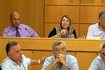 Ένταση στην έκτακτη σύσκεψη υπουργείου-δημάρχων για το προσφυγικό