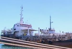 Συνεχίζονται οι έρευνες στο πλοίο που μετέφερε την ηρωίνη