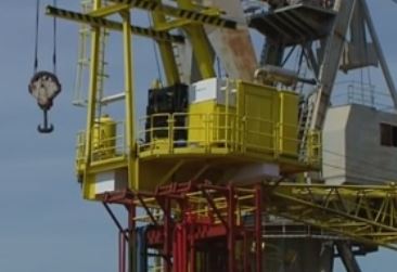 Πιάνει δουλειά το πρώτο ελληνικό πλωτό γεωτρύπανο