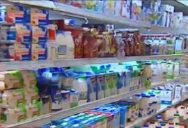 «Πόλεμος» κυβέρνησης – τρόικας  για το φρέσκο γάλα