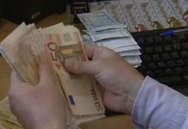 Ρύθμιση «ανάσα» για χιλιάδες στεγαστικά δάνεια