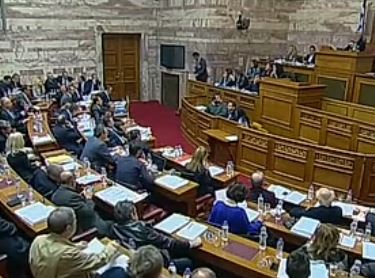 Βουλή: Επεισοδιακή αποχώρηση της αντιπολίτευσης από τη συζήτηση για το «παράλληλο πρόγραμμα»