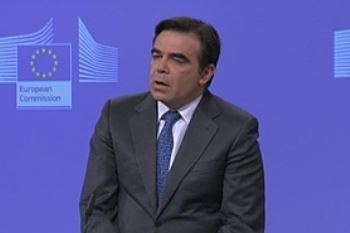 Κομισιόν: Παραδόθηκε στους θεσμούς η ελληνική πρόταση για το Ασφαλιστικό