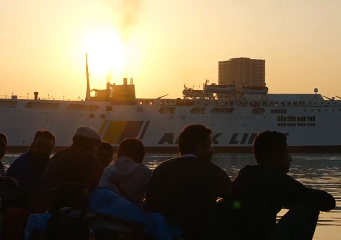 Στην Αθήνα μεταφέρθηκαν 1.800 μετανάστες από τη Λέσβο