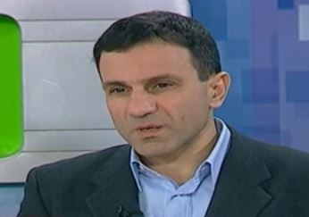 Λαπαβίτσας: Η ευρωζώνη είναι βραχνάς για την Ελλάδα