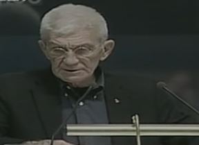 Μπουτάρης: «Θεατρίνος» ο καστανάς