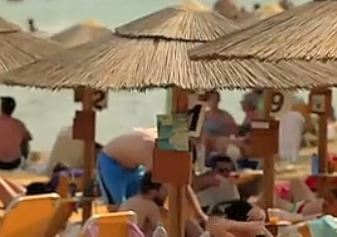 «Πονοκέφαλος» προκαλεί η απόφαση του ΣτΕ για τις ξαπλώστρες