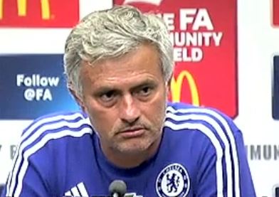 Πετάξε στην εξέδρα το μετάλλιο του ηττημένου ο Μουρίνιο