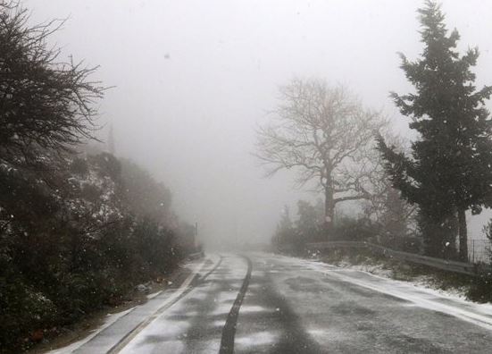 Με χιόνια, βροχές και κρύο η επιστροφή των εκδρομέων
