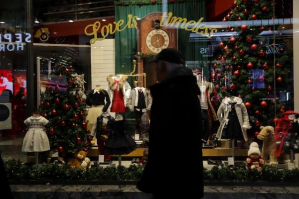 Εορταστικό ωράριο : Πώς θα λειτουργήσουν τα καταστήματα την παραμονή της Πρωτοχρονιάς