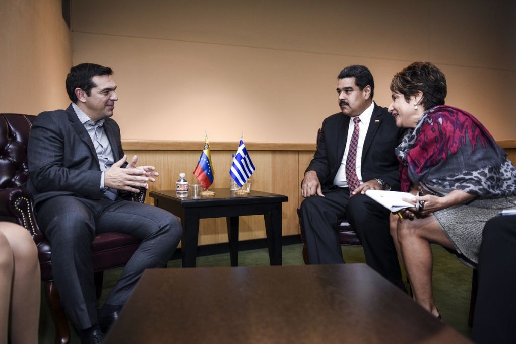 Independent: Ντροπιαστική η στήριξη Τσίπρα στον Μαδούρο