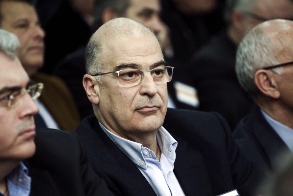 Δένδιας: Κυβέρνηση που βασίζεται σε «δανεικούς» βουλευτές δεν πάει μακριά