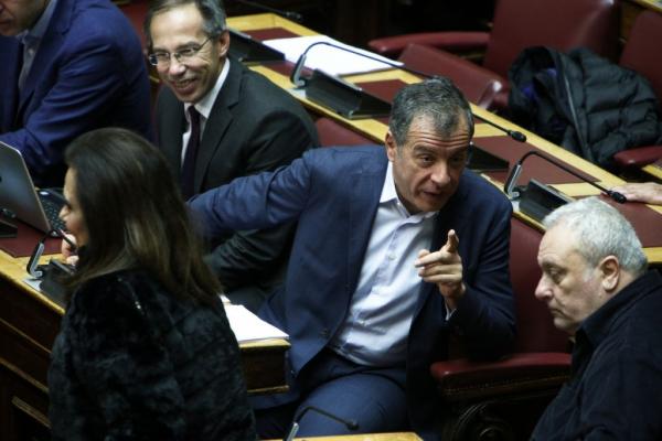 Ποτάμι : Ο Ψαριανός δεν θα γίνει ρεπατζής, ο Αμυράς καταψηφίζει, ο Μαυρωτάς αλλάζει γνώμη