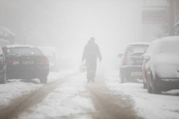 Εντυπωσιακά πλάνα με χιονισμένα τοπία