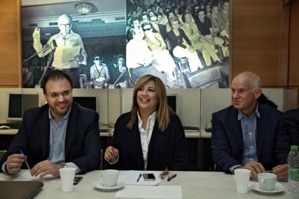 Θεοχαρόπουλος: Προβληματισμένος ο Γ. Παπανδρέου με τις εξελίξεις στο ΚΙΝΑΛ