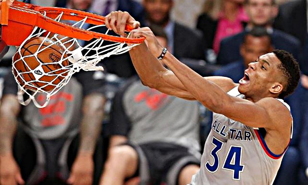 Μαγικό τοπίο στην χιονισμένη λίμνη Πλαστήρα