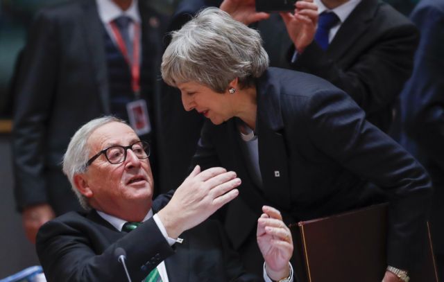 Brexit: Συνομιλία Γιούνκερ – Μέι