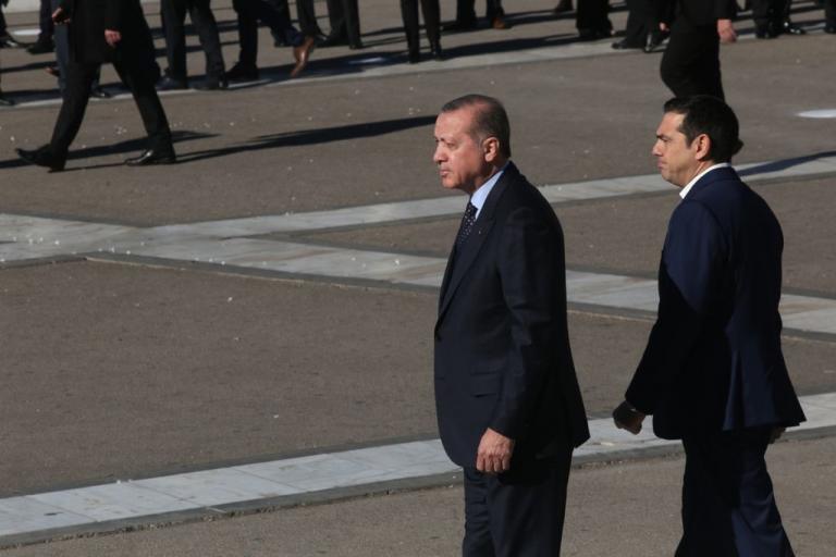 Τι θα κάνει ο Τσίπρας στην Αγκυρα; Συνάντηση σε κλίμα απειλών και χωρίς ατζέντα