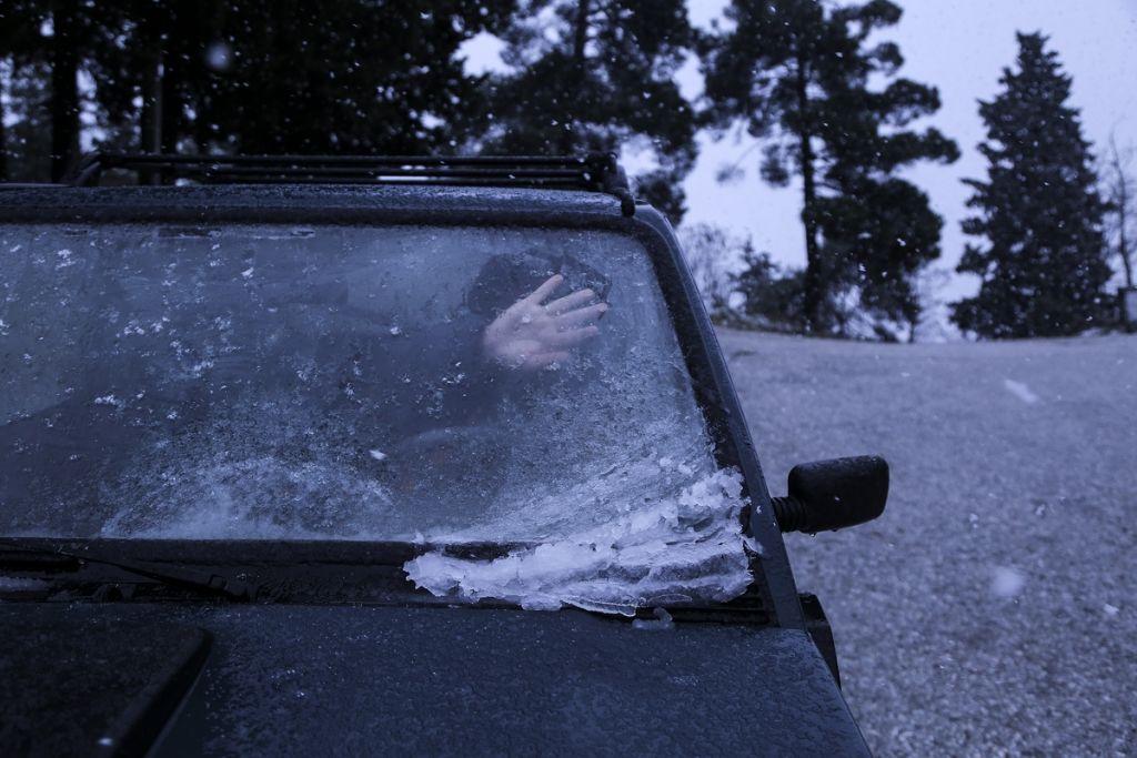 Στα «λευκά» η χώρα – Χιόνια και στην Αττική από Δευτέρα