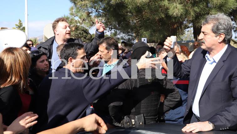 Εξάψαλμος στον Παύλο Πολάκη από εργαζόμενους στο ΠΑΓΝΗ