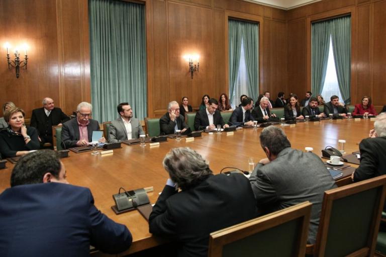 Επιμονή και ενότητα