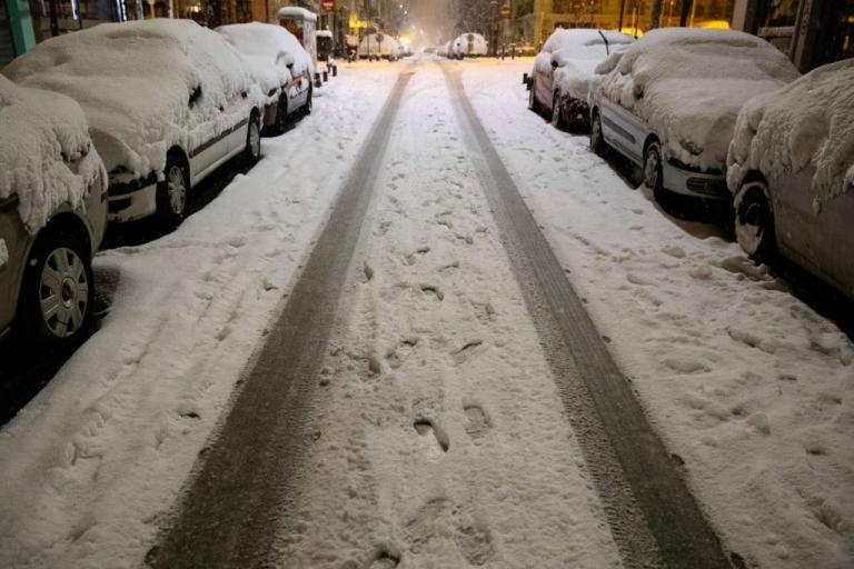 Κλειστά σχολεία και στη Λαμία – Απαγορευτικό για φορτηγά