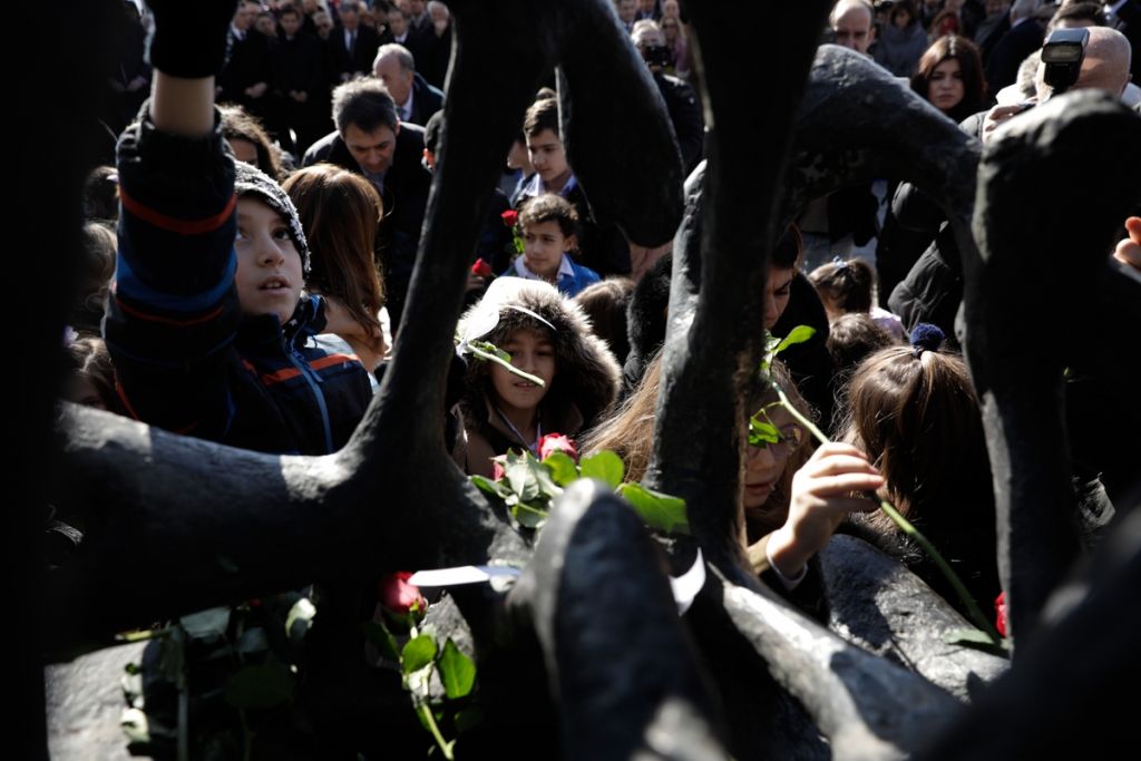 Η Θεσσαλονίκη τιμά τα θύματα του Ολοκαυτώματος [Εικόνες]