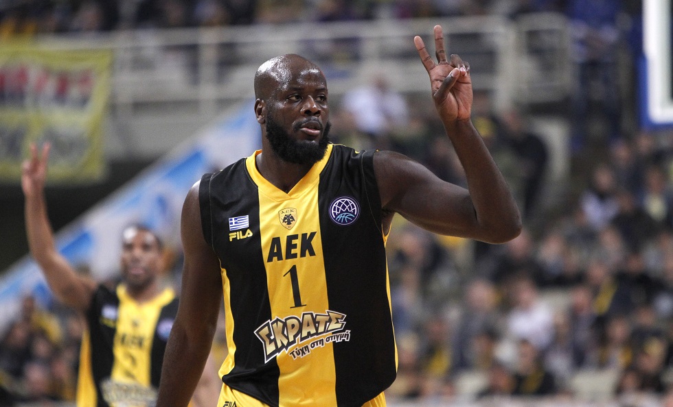 Μια ανάσα από την ΑΕΚ ο Ντελρόι Τζέιμς