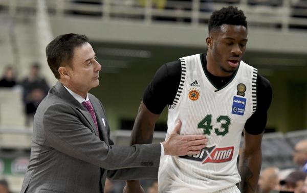 Παναθηναϊκός: Φόβοι για θλάση για τον Αντετοκούνμπο