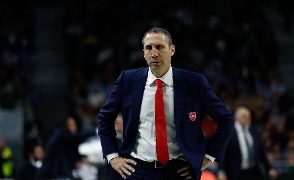 Μπλατ: Στο δεύτερο ημίχρονο φάνηκε η απουσία του Μιλουτίνοφ