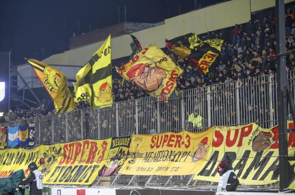 SUPER 3: «Δείξτε πάθος, ψυχή και παίξτε για αυτήν τη φανέλα»