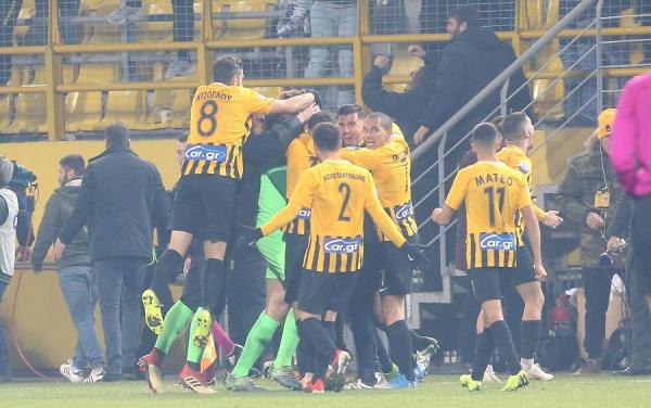 Άρης – Λαμία: Οι φάσεις και το «χρυσό» γκολ των κίτρινων (vid)