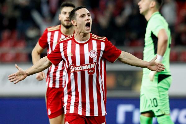 Φανταστική κάθετη του Νάτχο στον Ποντένσε και 1-0 ο Ολυμπιακός (vid)