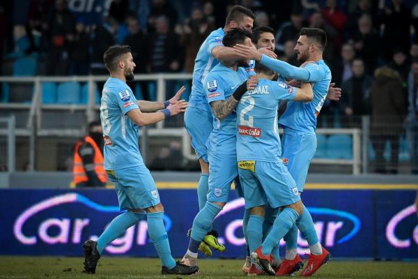 Μάνος «σωτηρίας», Ζαχαριάδης… εξυγίανσης