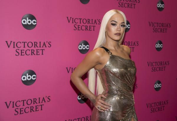 Η Ρίτα Όρα αλλάζει επάγγελμα;