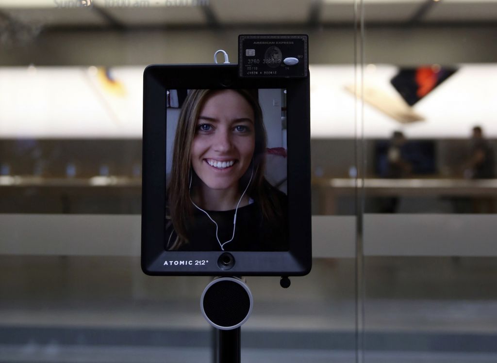 Η Apple παραδέχεται λάθος στο Facetime που οδηγεί σε κρυφές ακροάσεις