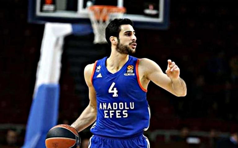 «Χάζεψε» τρεις αμυντικούς της Χίμκι και σκόραρε ο Μπαλμπάι