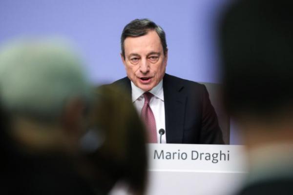 Ντράγκι : Σε ετοιμότητα η ΕΚΤ, αδύναμη η αναπτυξιακή δυναμική στην ευρωζώνη