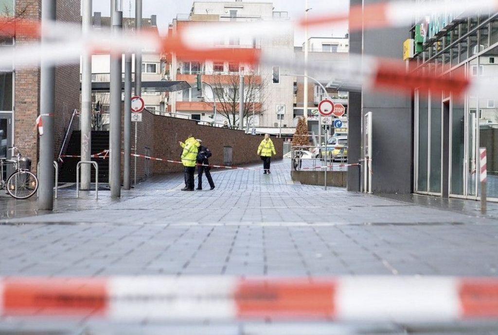 Γερμανία: Οδηγός έριξε αυτοκίνητο σε πεζούς – Τέσσερις τραυματίες