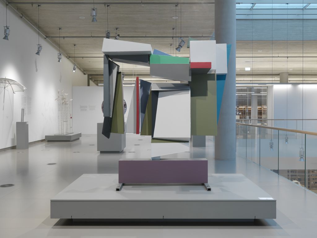 Έκθεση Ζογγολόπουλου στο Νιάρχος αποκλειστικά με δημόσια γλυπτά [Εικόνες]