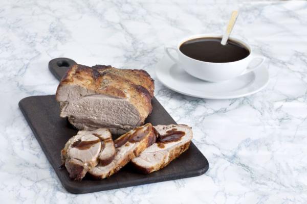 Χοιρινή σπάλα λεμονάτη στον φούρνο